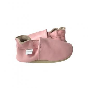 girl pink shoes