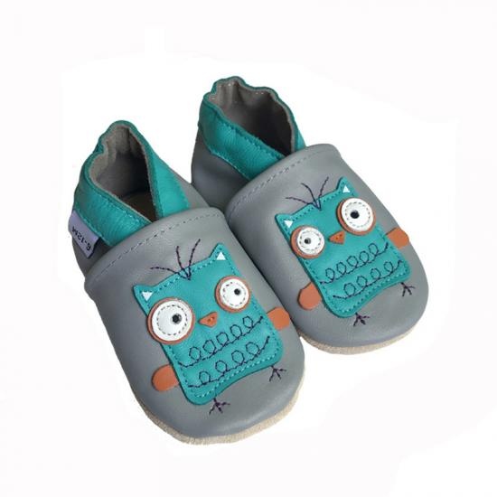 baby shoes with cyan owl